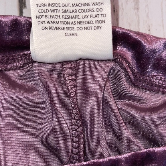 Soma NWOT Velour Pajama shorts Medium - Picture 4 of 4